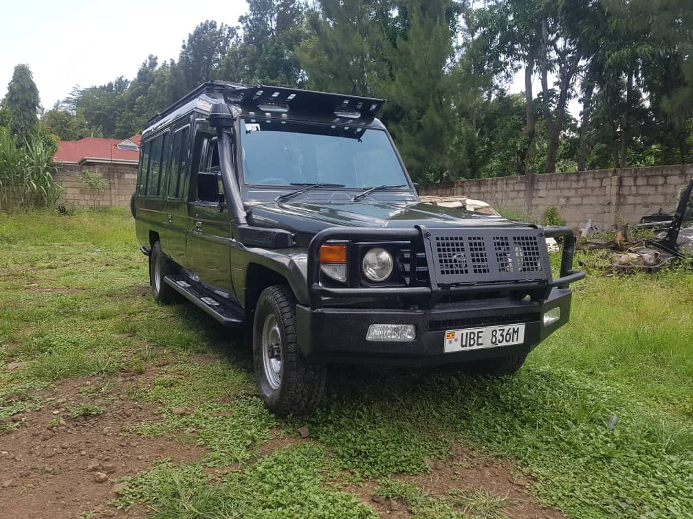 Why Hire A Safari Land Cruiser For Your Next Uganda Safari