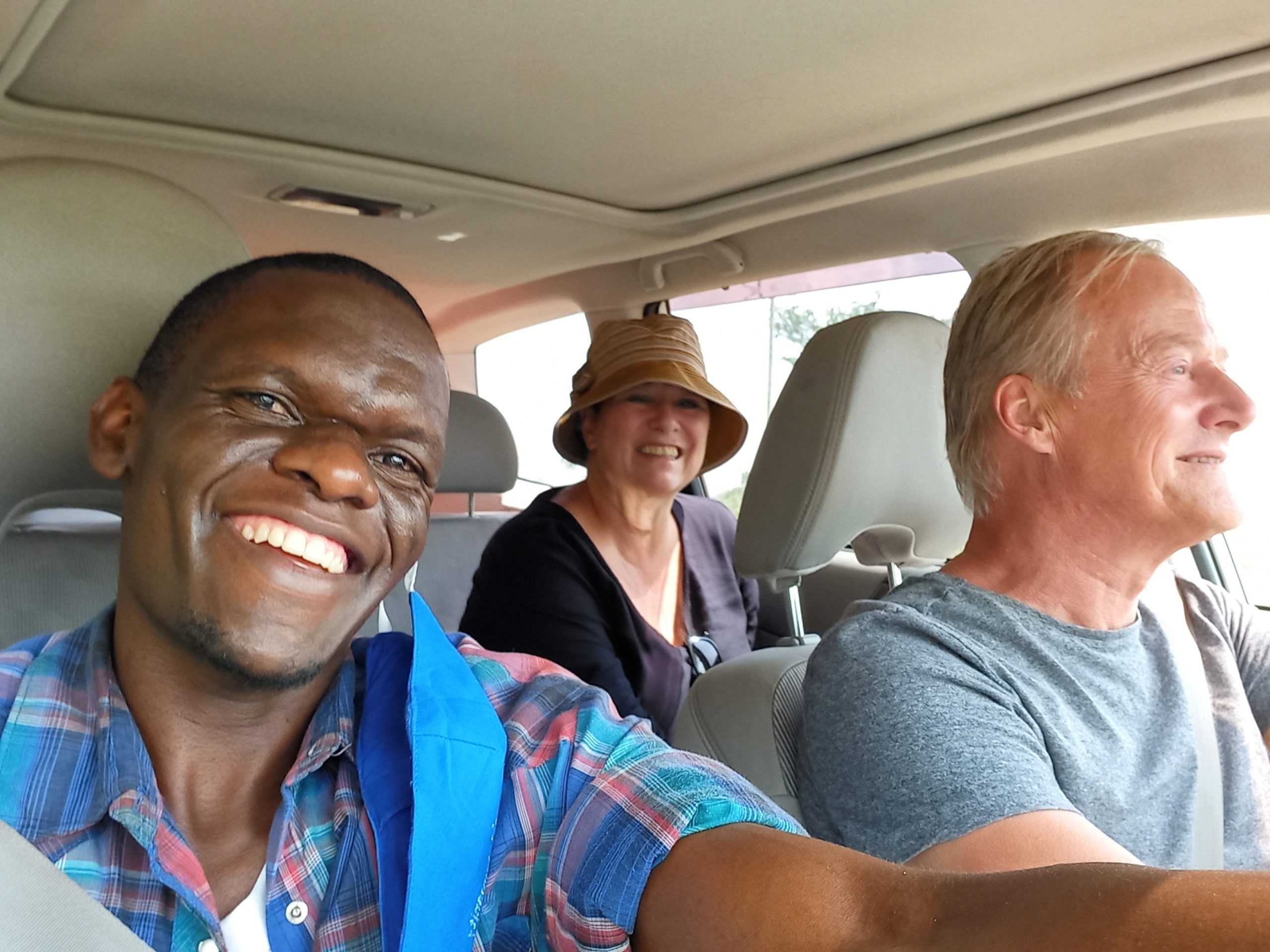 How To Get Cheap Rental Car Deals On A Uganda Safari