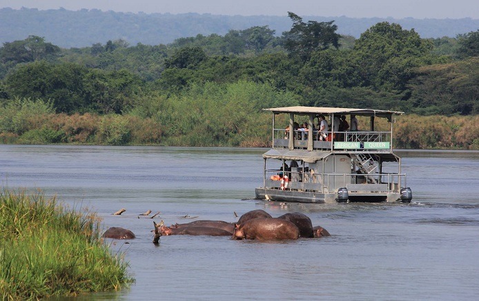 Game drive & boat cruise to falls bottom